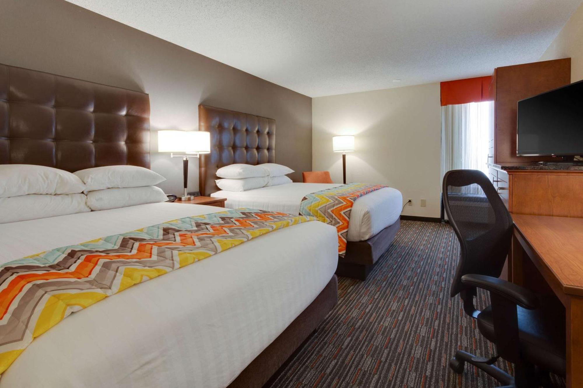 Drury Inn & Suites Columbia Stadium Boulevard 외부 사진