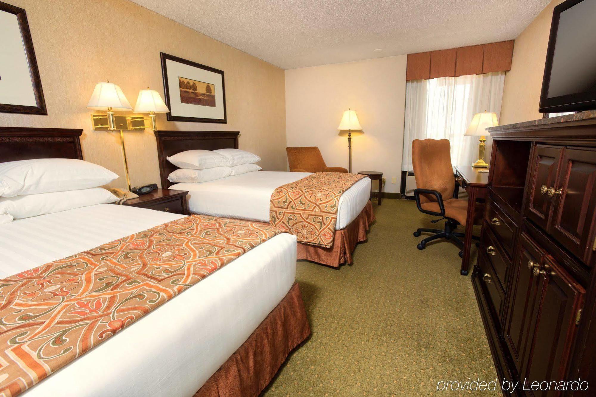 Drury Inn & Suites Columbia Stadium Boulevard 외부 사진
